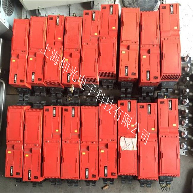 SEW׃�l���S���@ʾ F44 F15 ���ϾS��