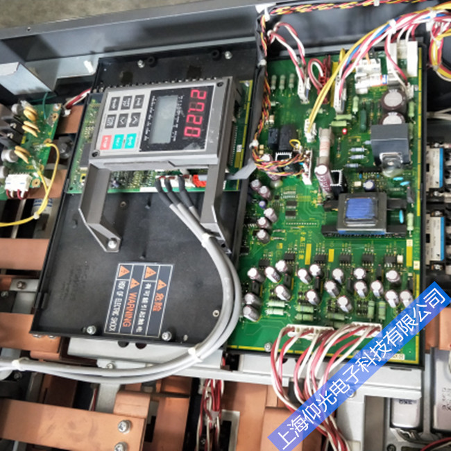 ��ʿ׃�l���(q��)��(d��ng)�·�S�ޣ�׃�l���������оƬ��(j��)����