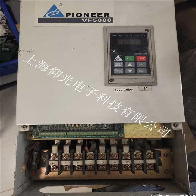 ����SL300ϵ��׃�l���ھS���г�Ҋ(ji��n)�����^(gu��)��