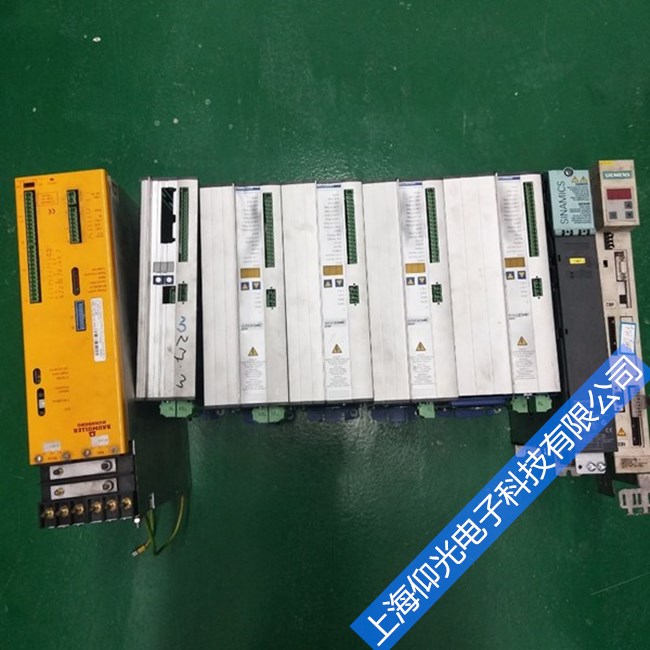 �Ơ�Ħ��s700�ŷ������S�޳�Ҋ���ϴ��a