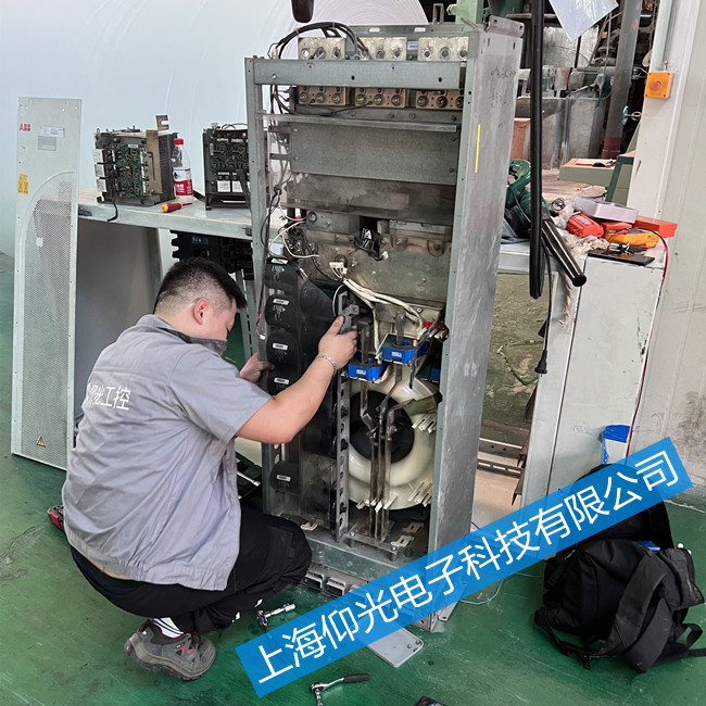 ABB/acs800׃�l���S��վACS800-37-0260-3�@ʾ4311�S��