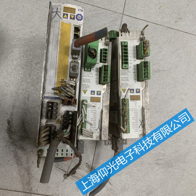 �Ơ�Ħ��s700�����󾯾S��/���@ʾn18�S��